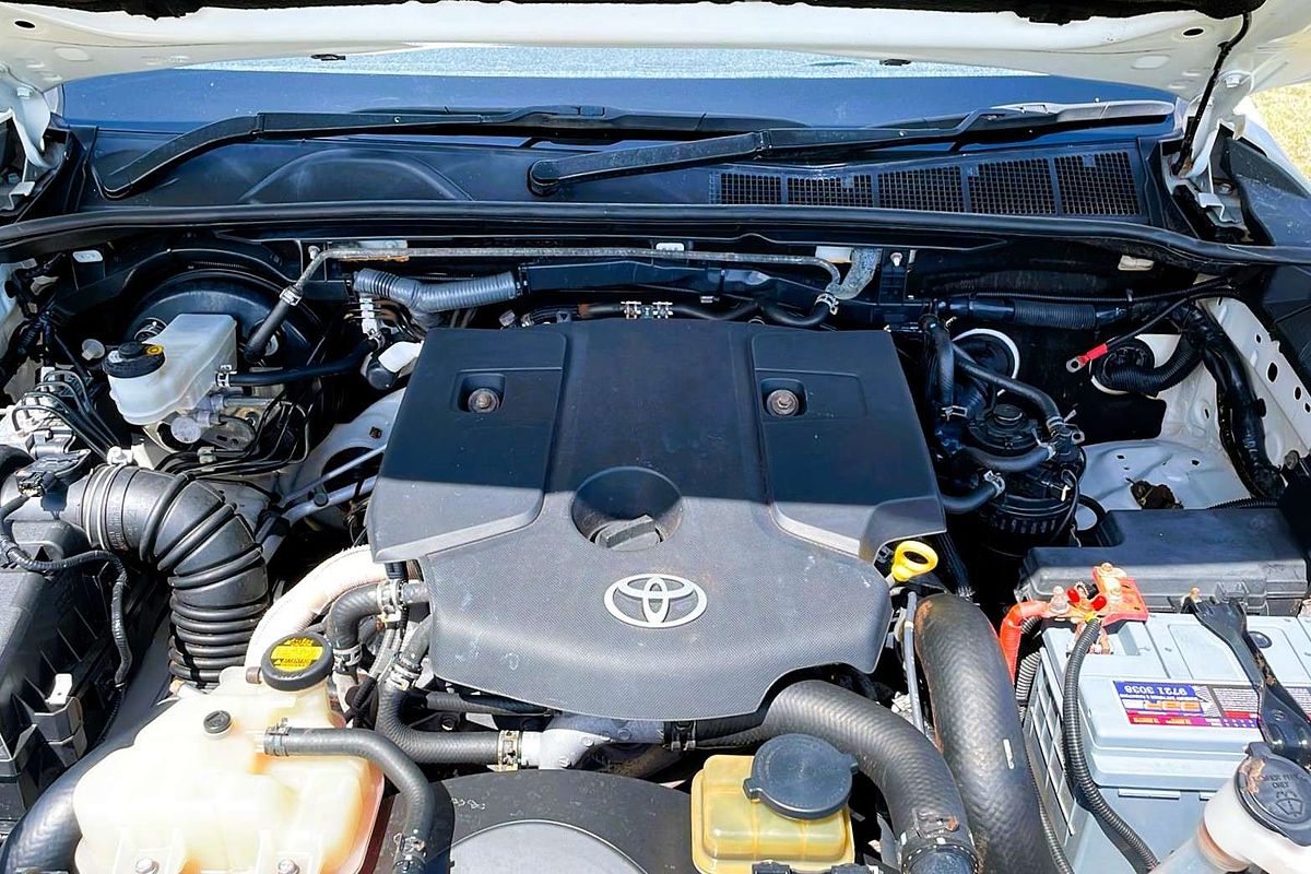 2016 Toyota Hilux SR GUN126R 4X4