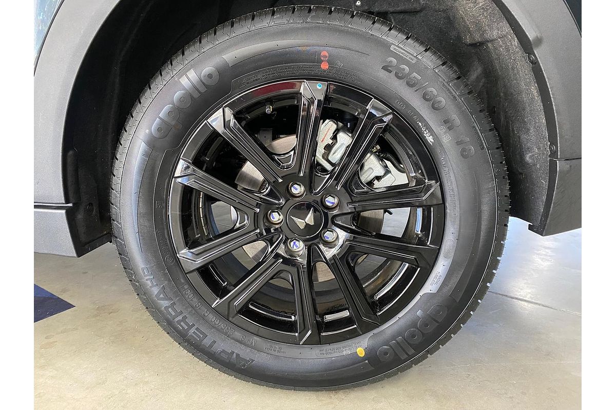 2024 Mahindra XUV700 AX7L Black Edition