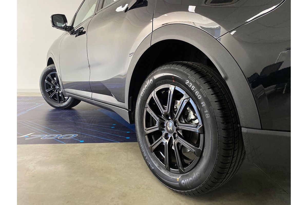 2024 Mahindra XUV700 AX7L Black Edition