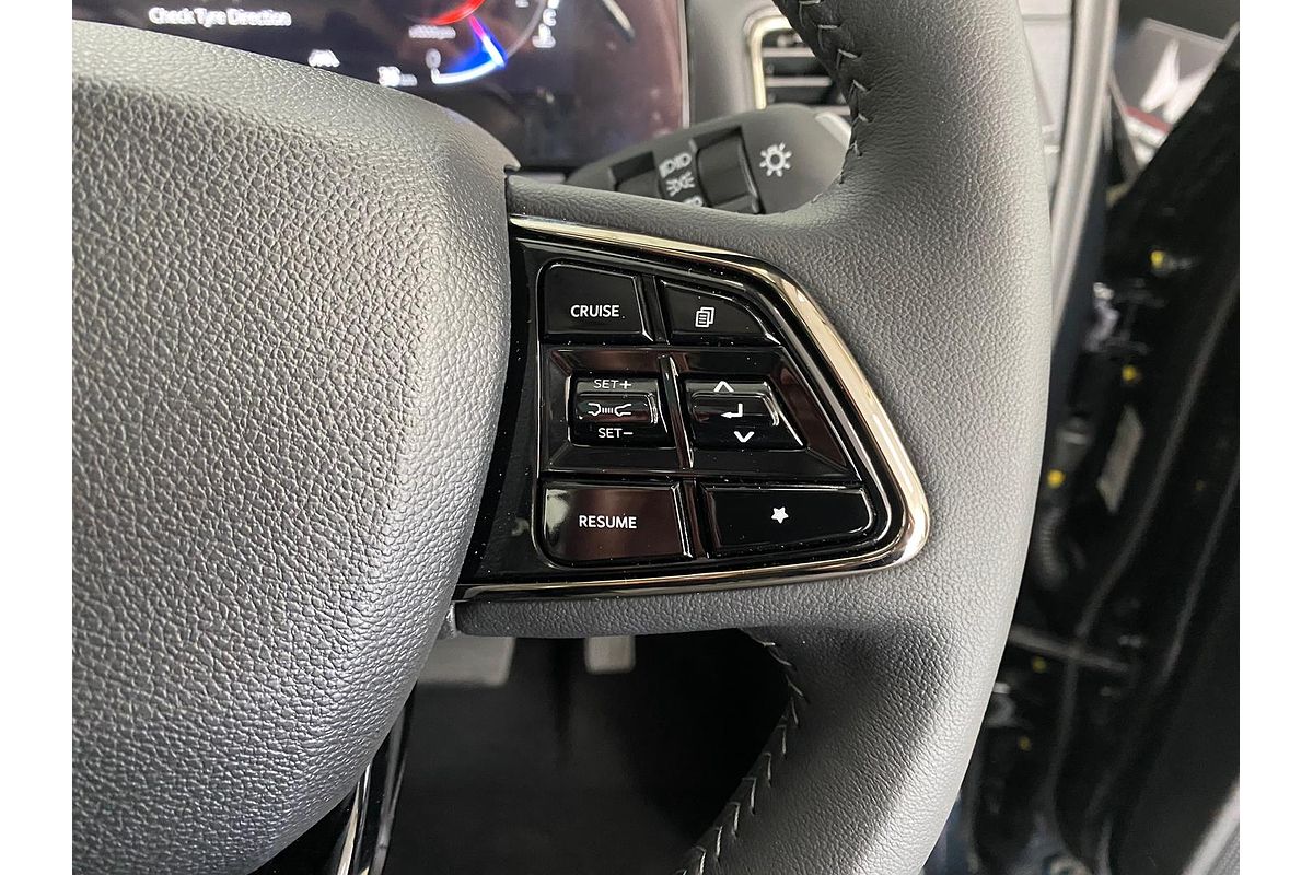 2024 Mahindra XUV700 AX7L Black Edition