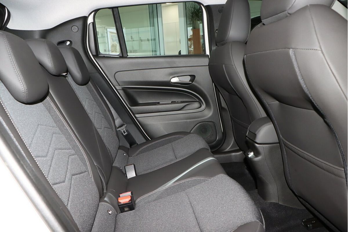2024 Jeep Avenger Limited JJ