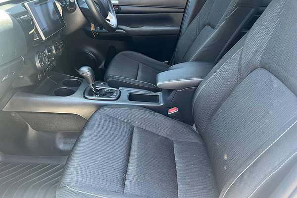 2019 Toyota Hilux SR GUN126R 4X4