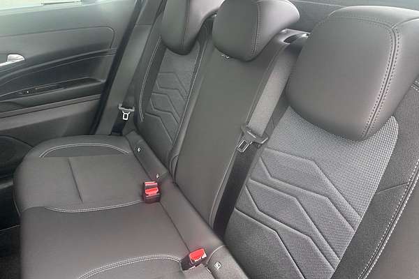 2024 Jeep Avenger Limited JJ