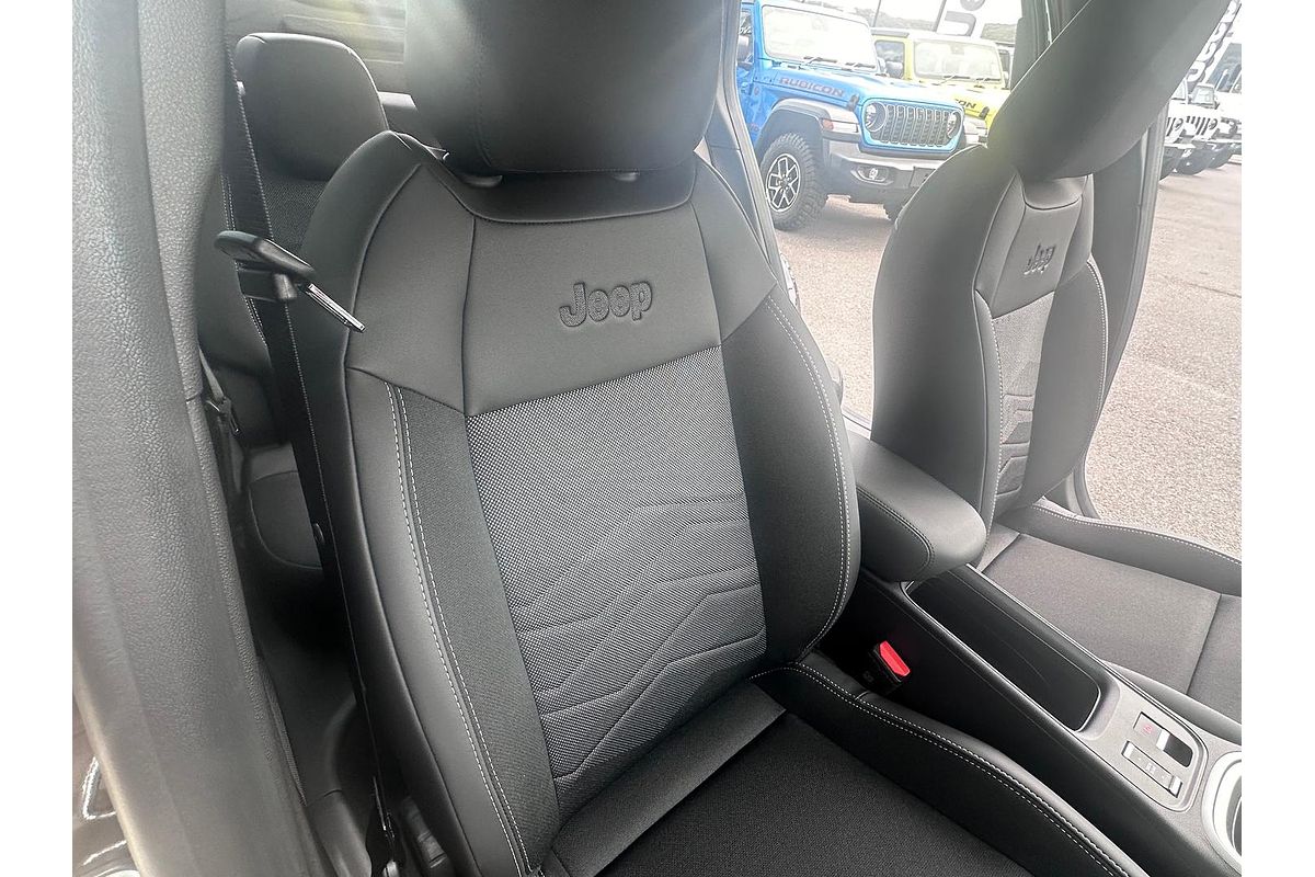 2024 Jeep Avenger Limited JJ