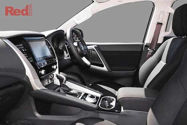 2024 Mitsubishi Pajero Sport GLS QG