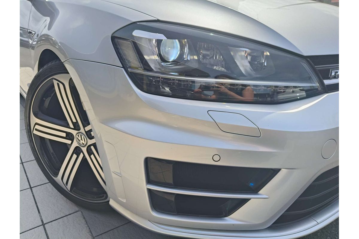 2017 Volkswagen Golf R 7