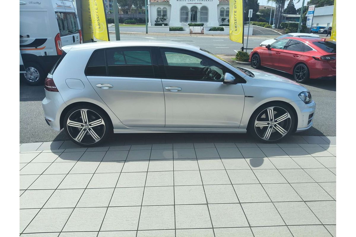 2017 Volkswagen Golf R 7
