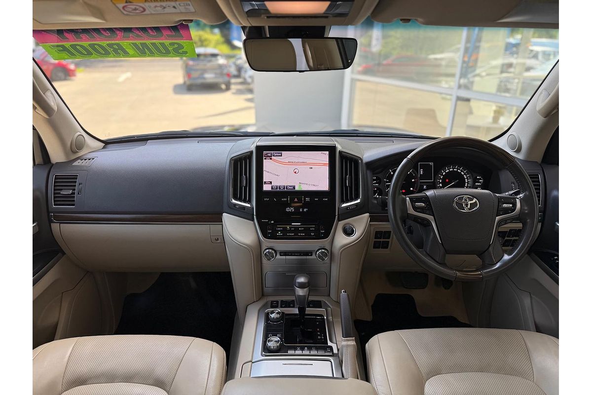 2019 Toyota Landcruiser Sahara VDJ200R