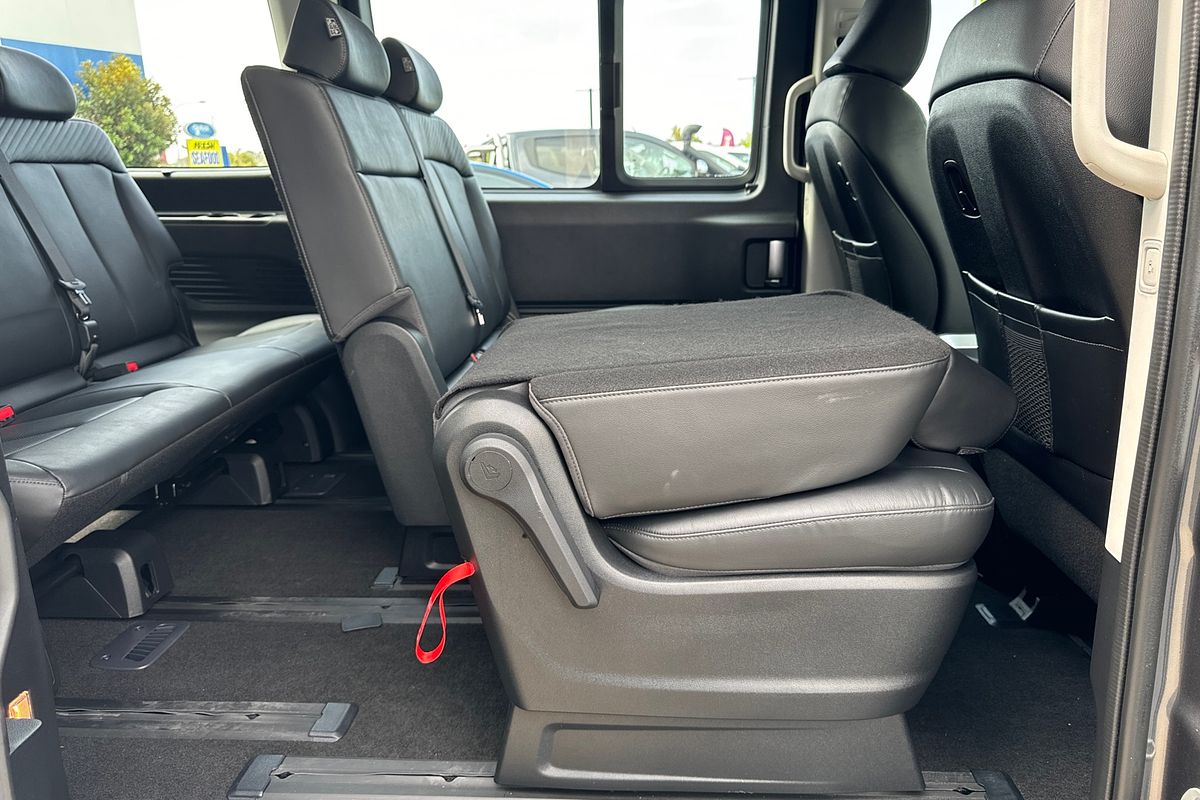 2021 Hyundai STARIA Highlander US4.V1
