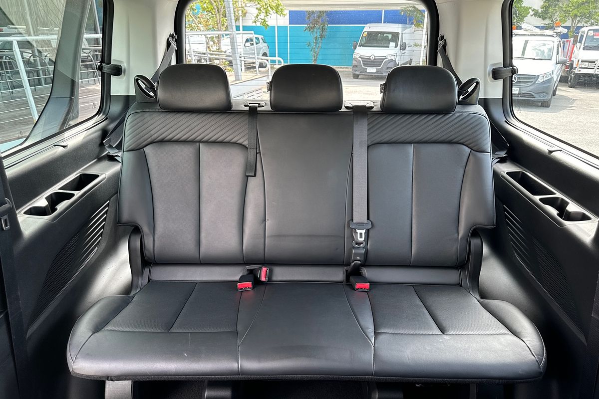2021 Hyundai STARIA Highlander US4.V1