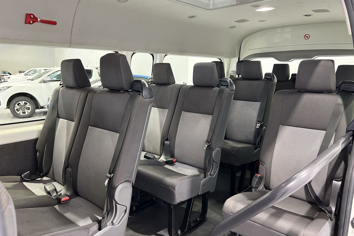 2019 Toyota Hiace Commuter GDH322R