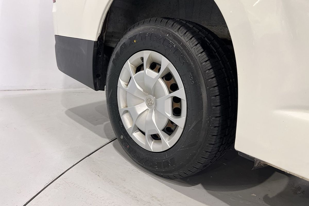 2019 Toyota Hiace Commuter GDH322R