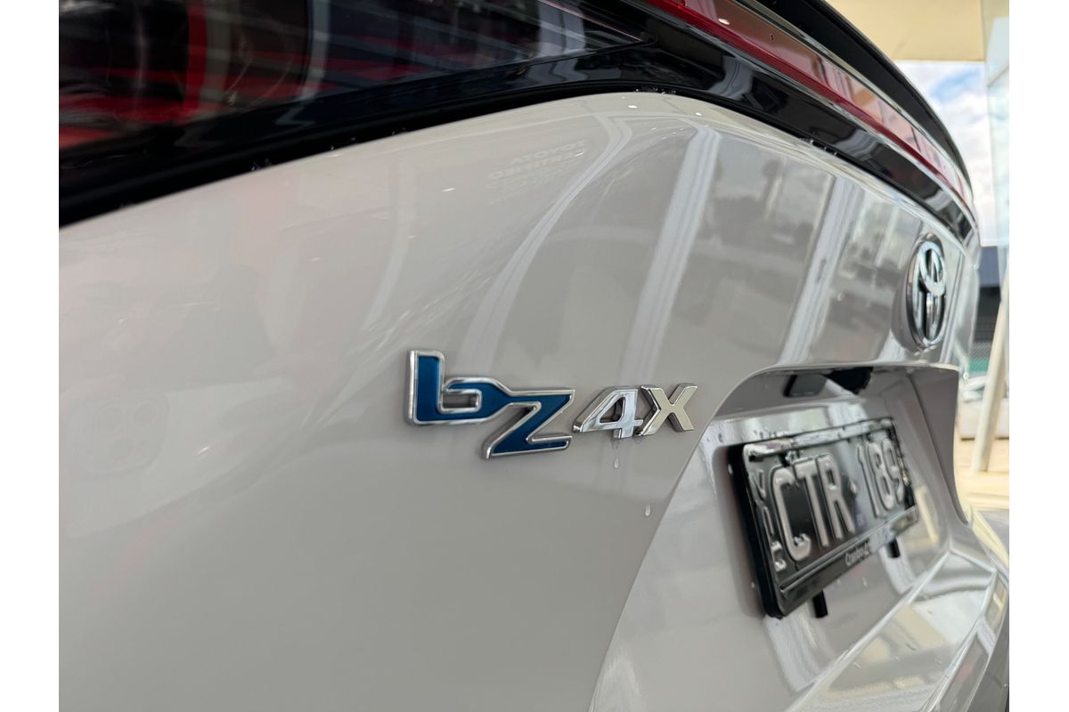 2023 Toyota bZ4X XEAM10R