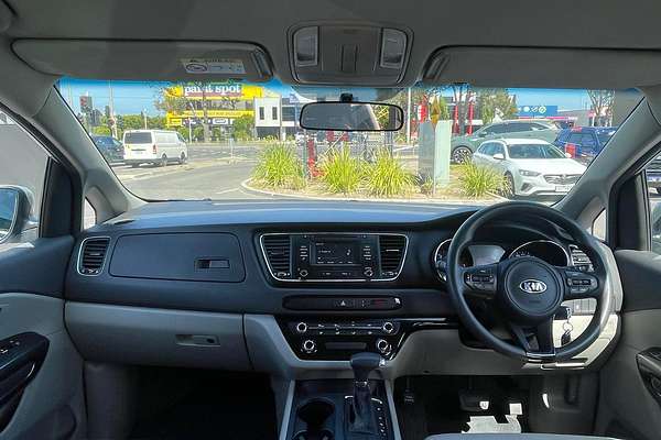 2017 Kia Carnival S YP