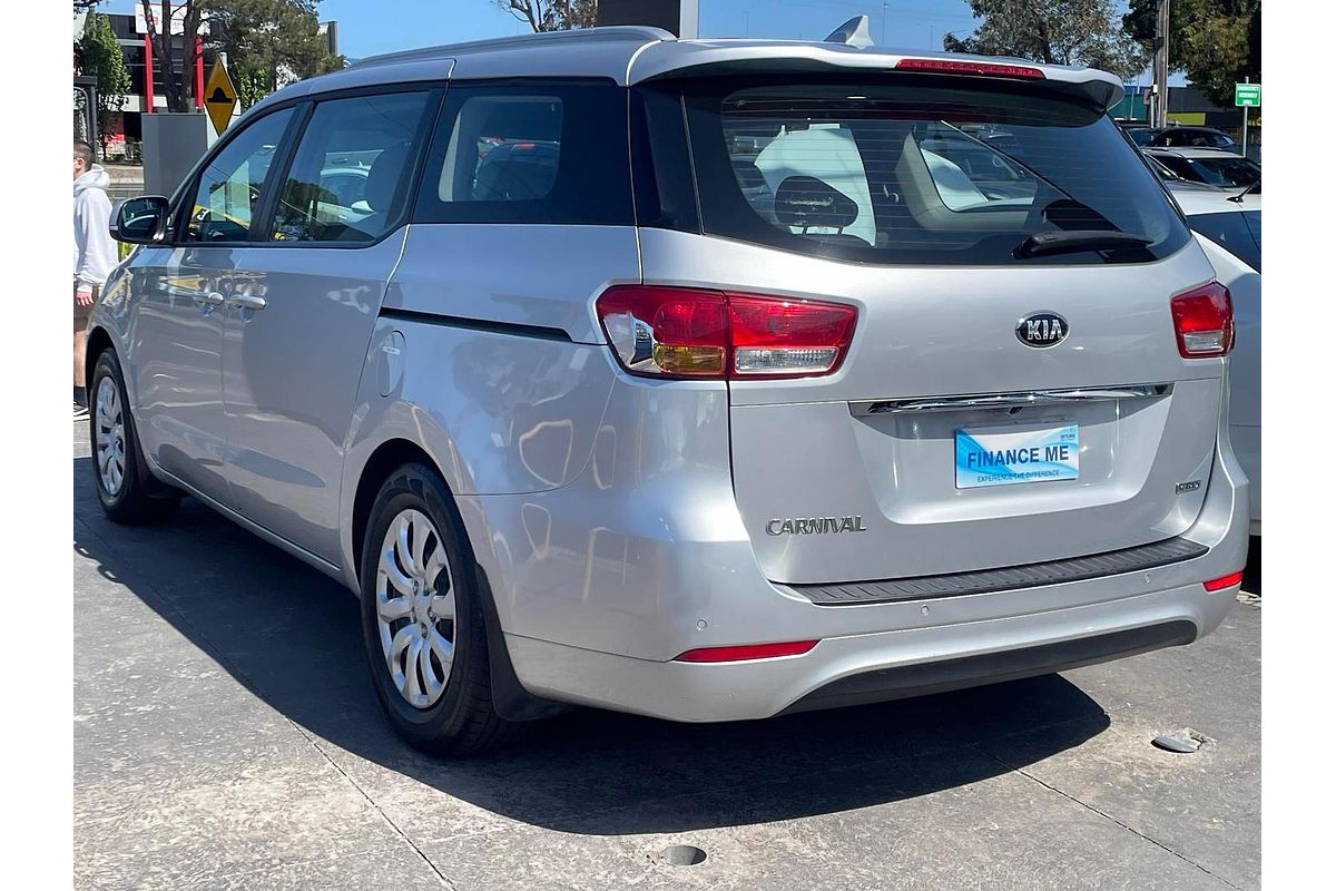 2017 Kia Carnival S YP