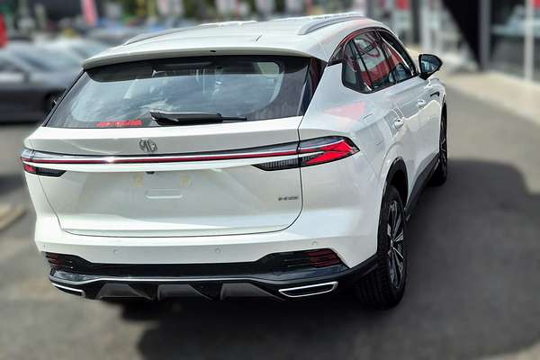 2024 MG HS Excite AS33