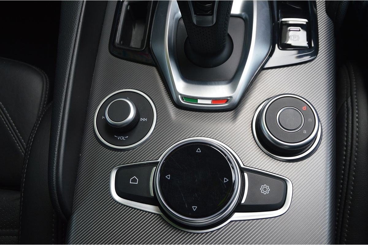 2021 Alfa Romeo Giulia Sport Series 2