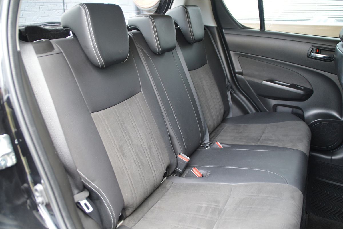 2015 Suzuki Swift GLX Navigator FZ