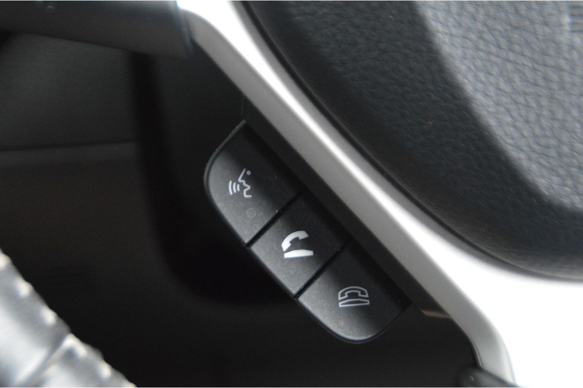 2015 Suzuki Swift GLX Navigator FZ