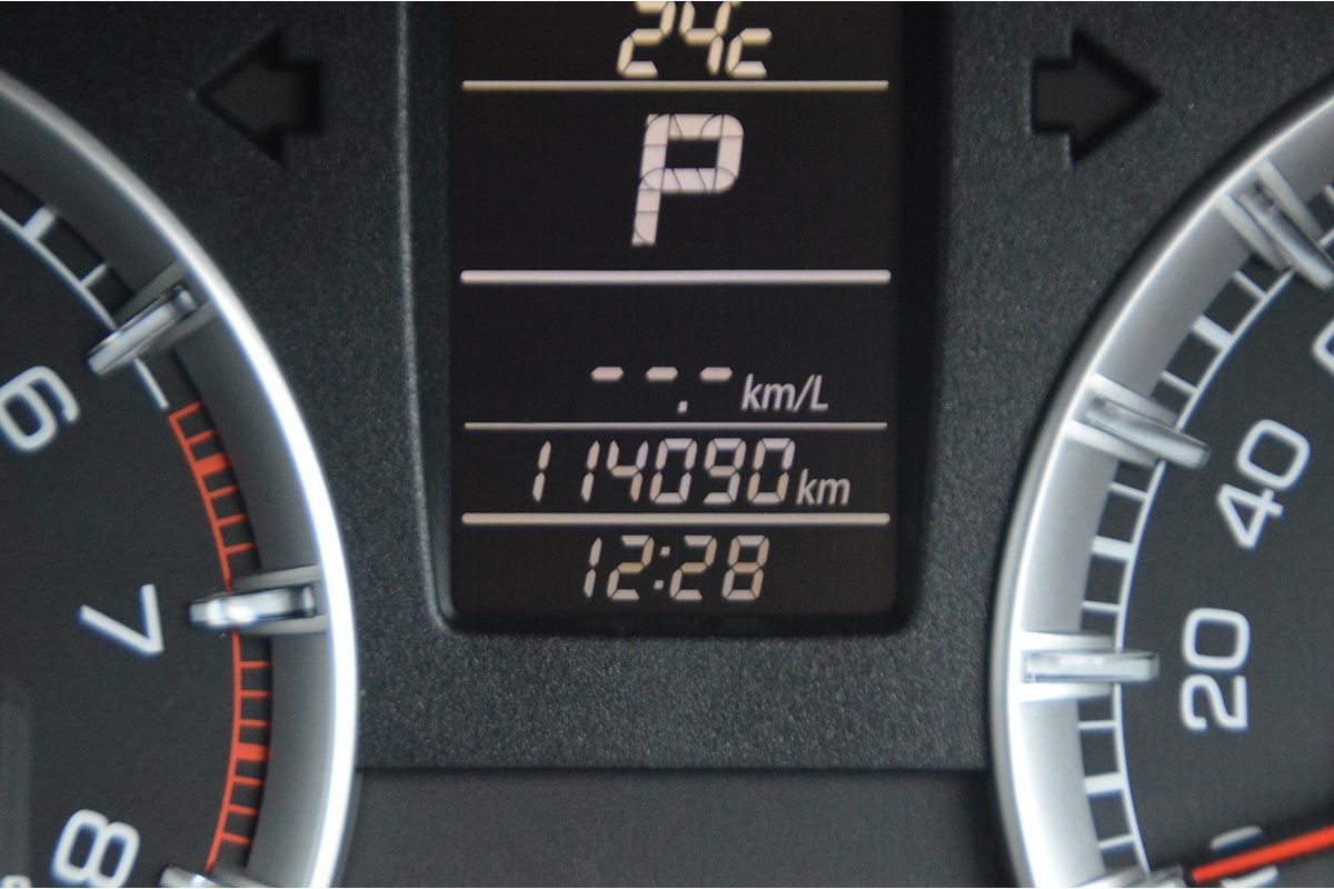 2015 Suzuki Swift GLX Navigator FZ