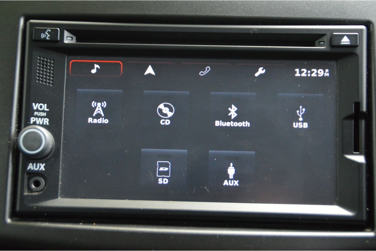 2015 Suzuki Swift GLX Navigator FZ