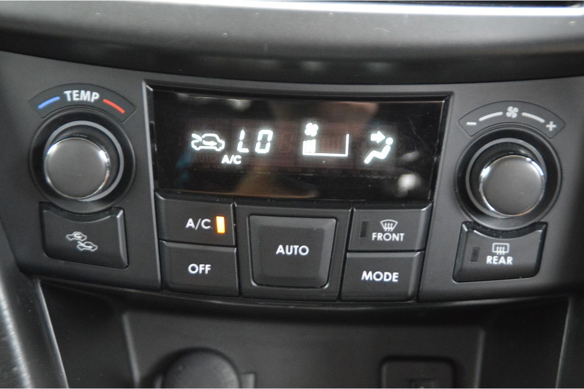 2015 Suzuki Swift GLX Navigator FZ