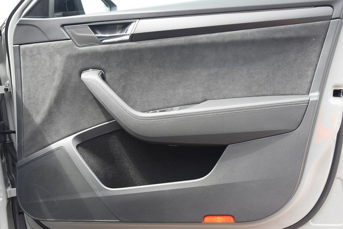 2024 SKODA Superb 206TSI SportLine NP