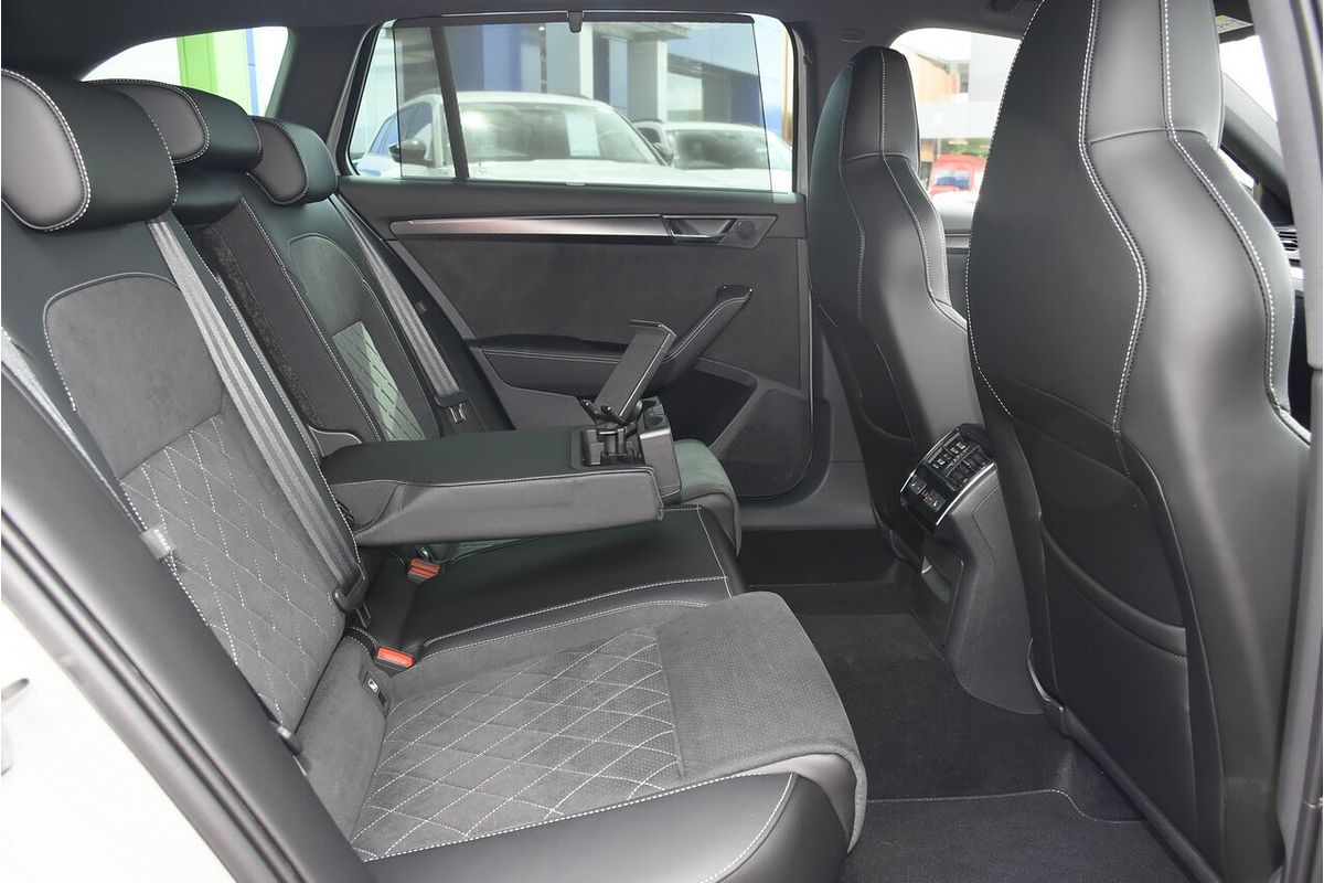 2024 SKODA Superb 206TSI SportLine NP