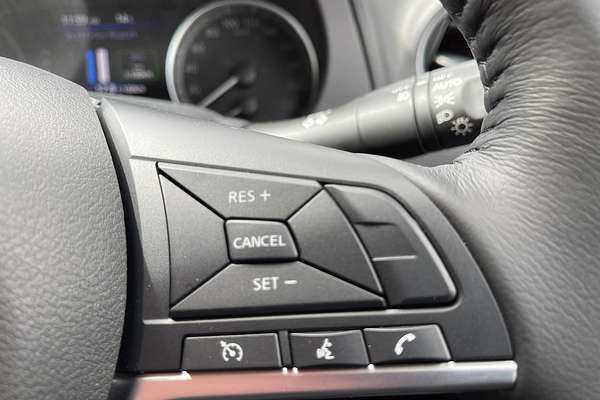 2024 Nissan Navara ST-X D23 4X4