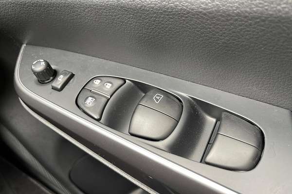 2024 Nissan Navara ST-X D23 4X4