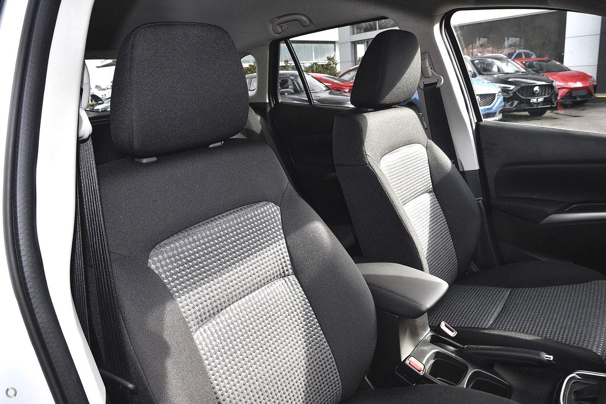 2023 Suzuki S-Cross JYB