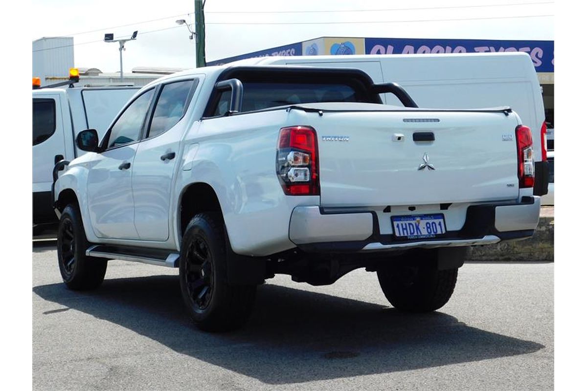 2020 Mitsubishi Triton GLX+ MR 4X4