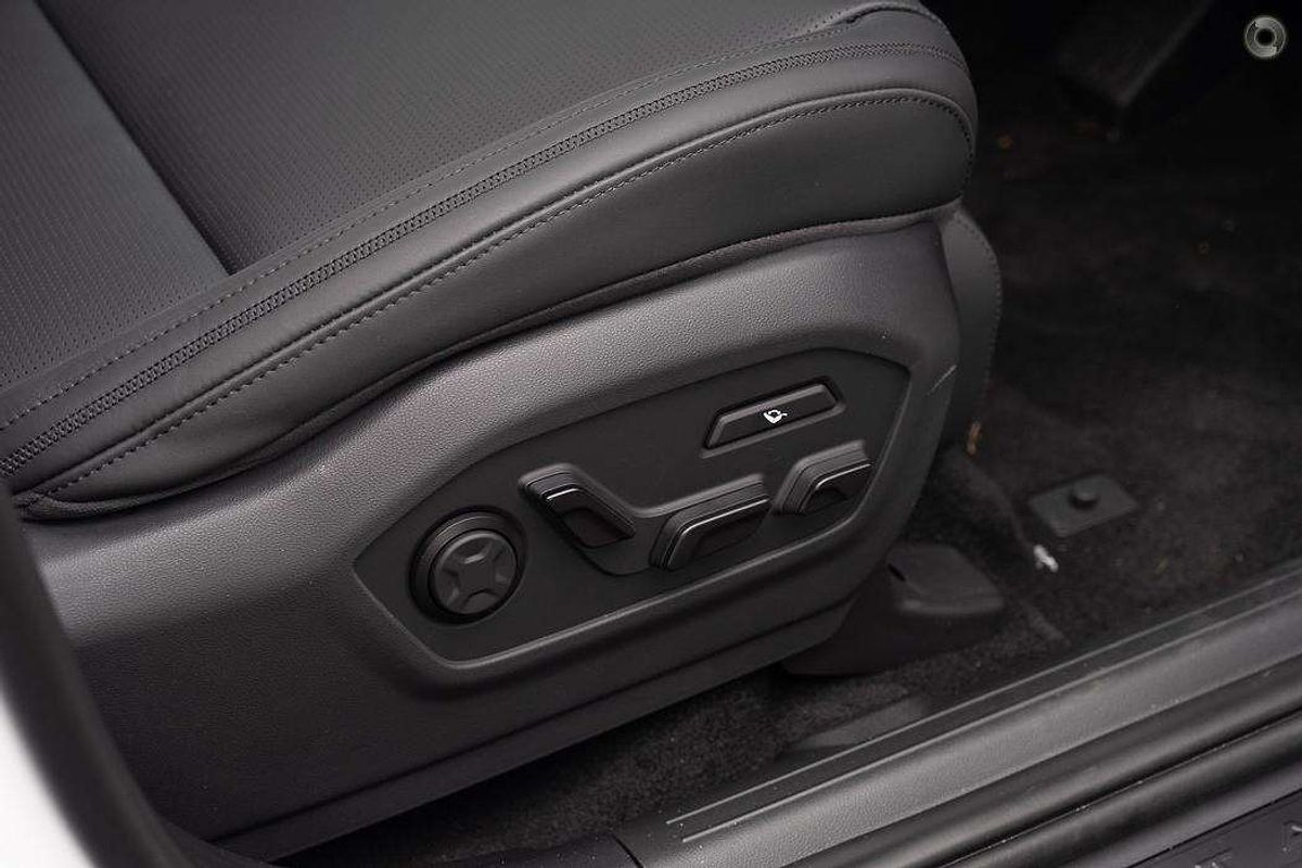 2024 Hyundai Santa Fe Hybrid Calligraphy MX5.V1