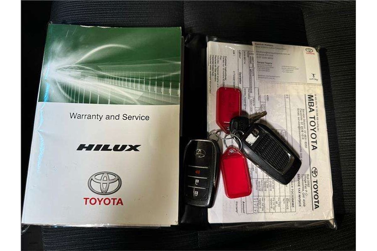 2016 Toyota Hilux SR5 GUN126R 4X4