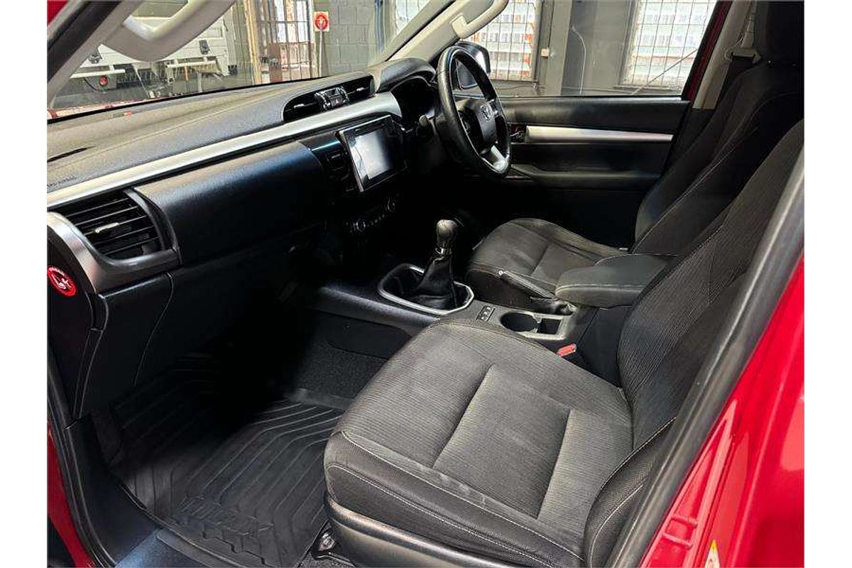 2016 Toyota Hilux SR5 GUN126R 4X4
