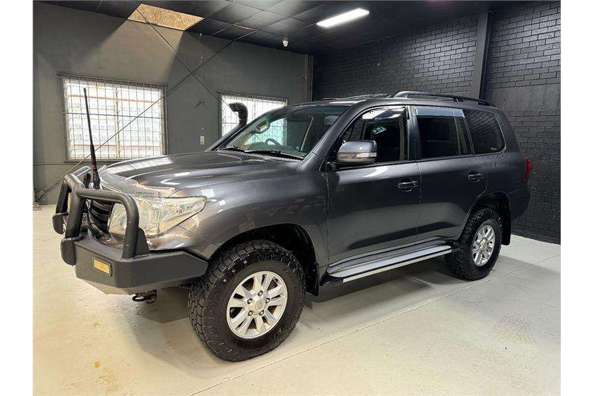 2012 Toyota Landcruiser GXL VDJ200R