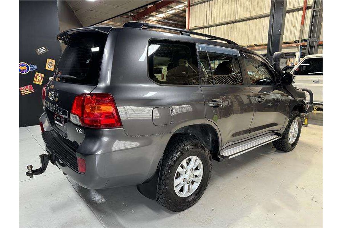 2012 Toyota Landcruiser GXL VDJ200R