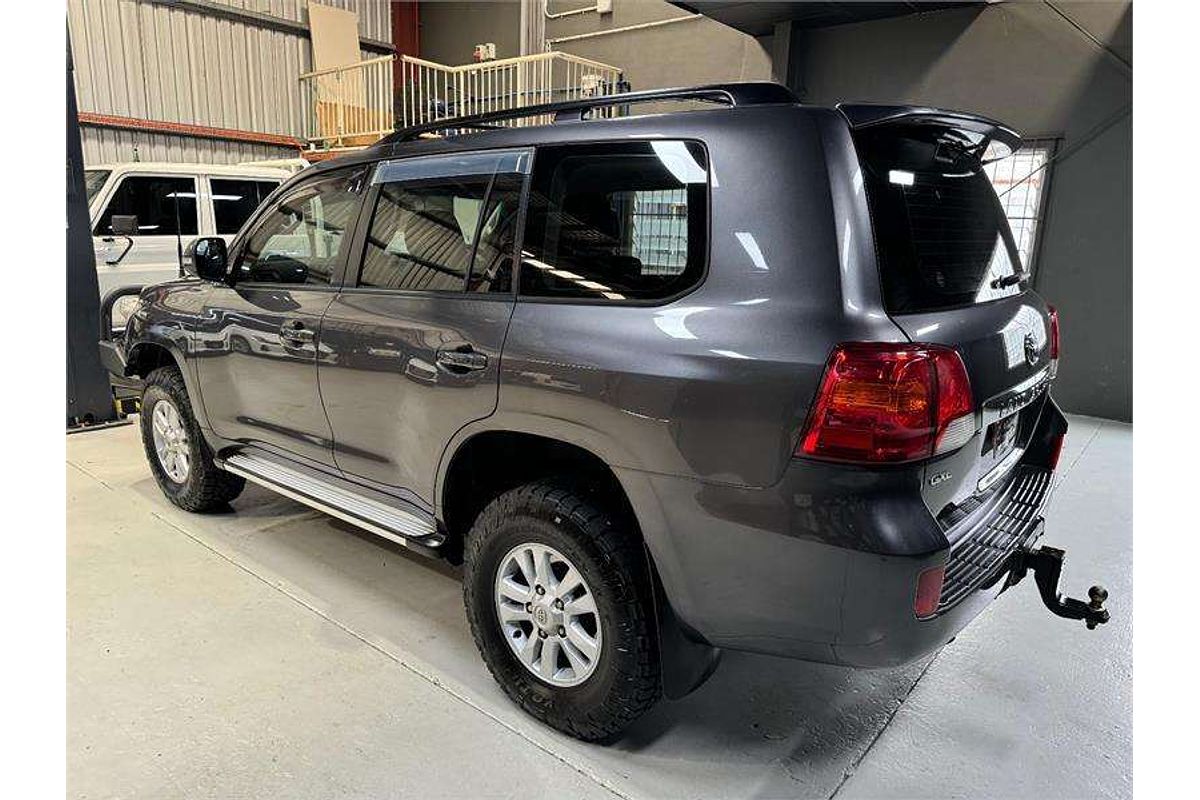 2012 Toyota Landcruiser GXL VDJ200R