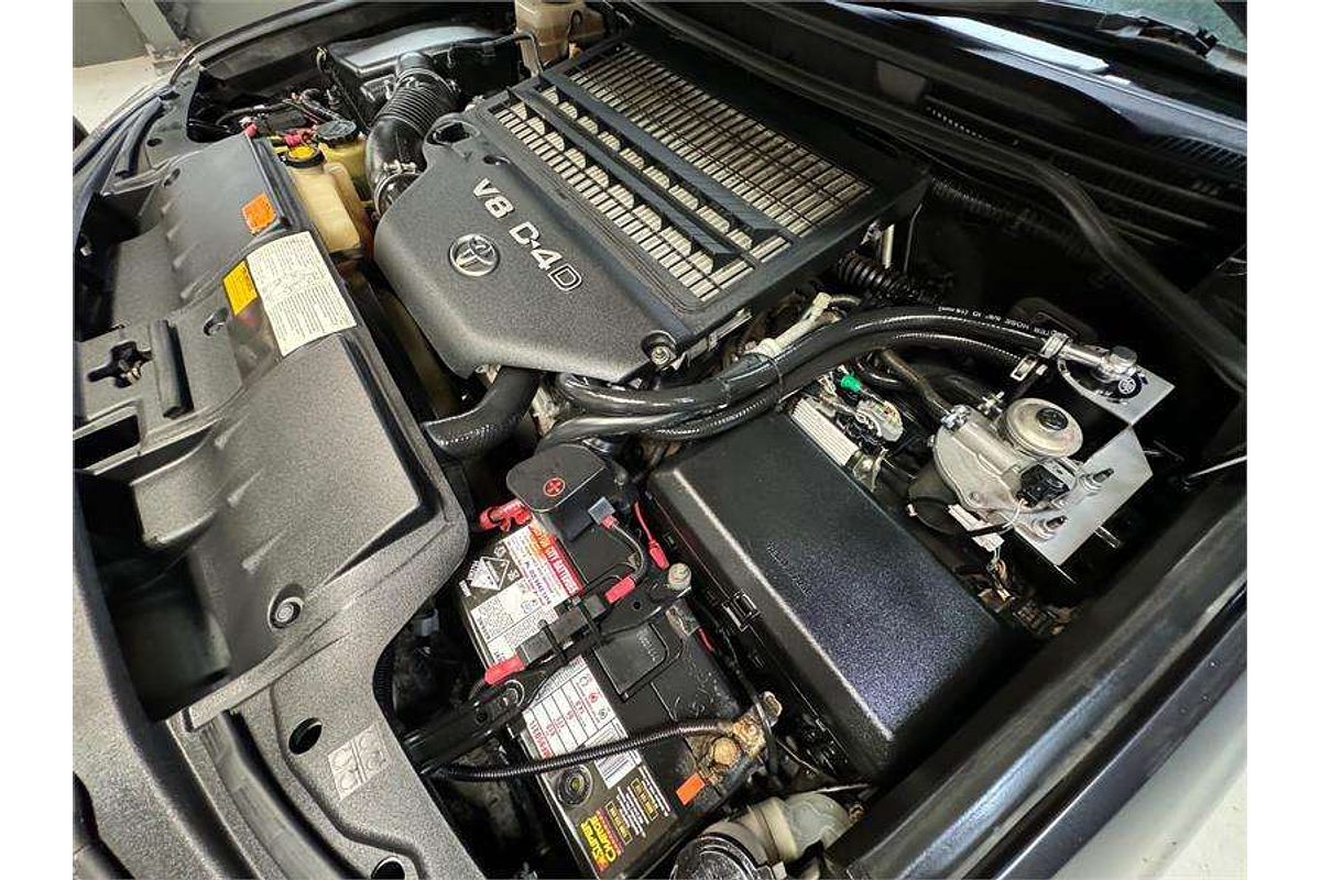 2012 Toyota Landcruiser GXL VDJ200R