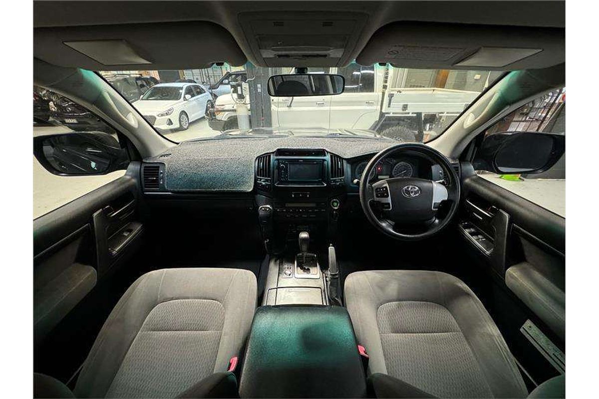 2012 Toyota Landcruiser GXL VDJ200R