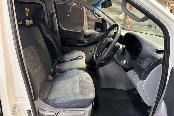 2014 Hyundai iLoad  TQ2-V