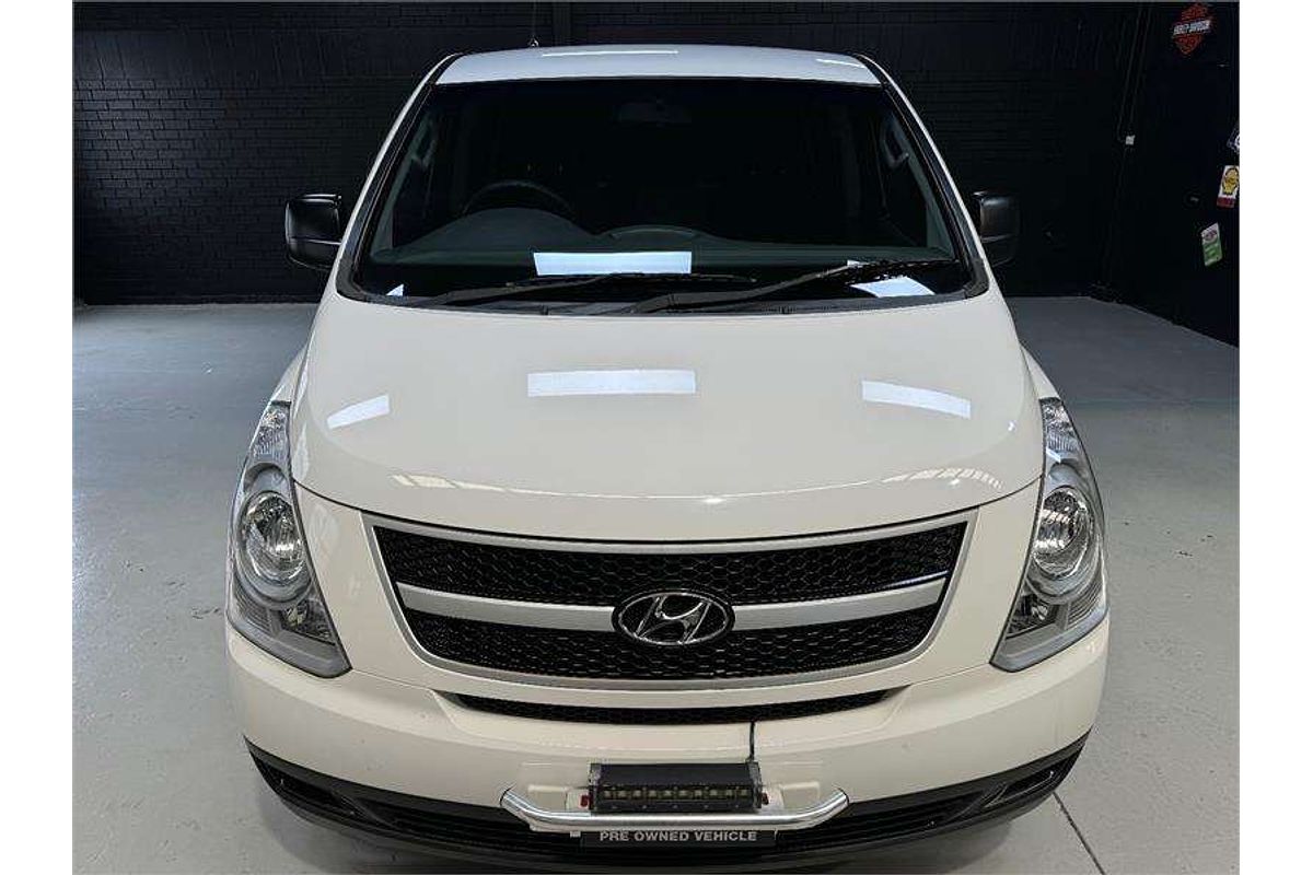 2014 Hyundai iLoad  TQ2-V