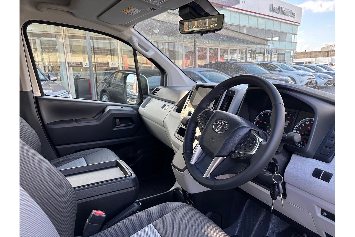 2024 Toyota Hiace GDH320R