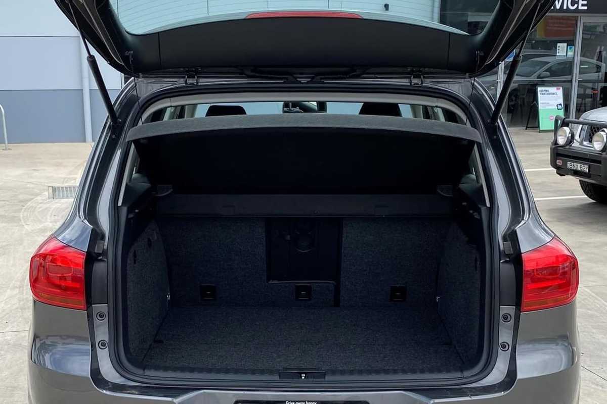 2012 Volkswagen TIGUAN 132TSI Pacific 5N
