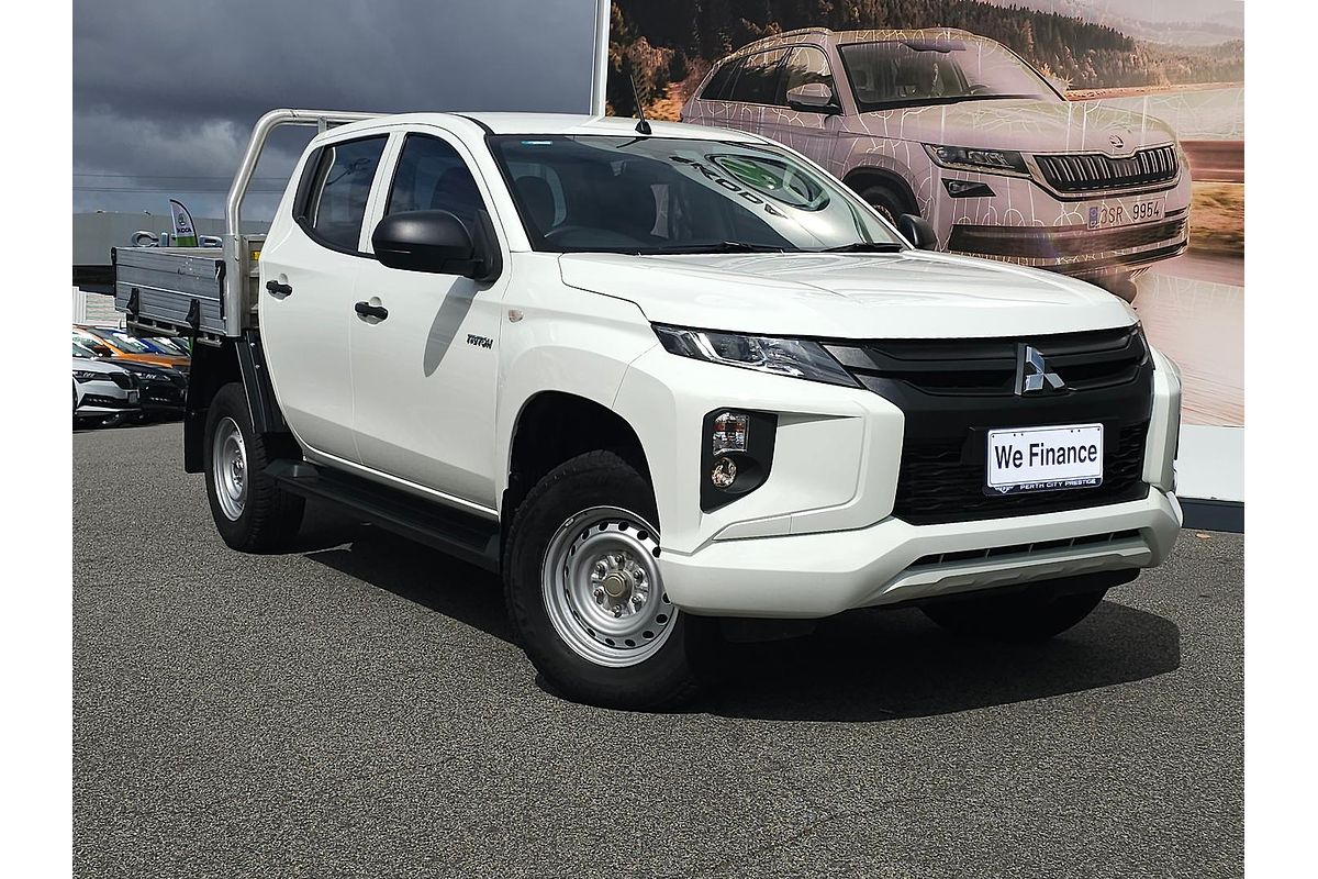 2023 Mitsubishi Triton GLX MR 4X4