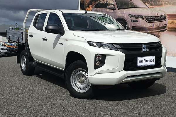 2023 Mitsubishi Triton GLX MR 4X4