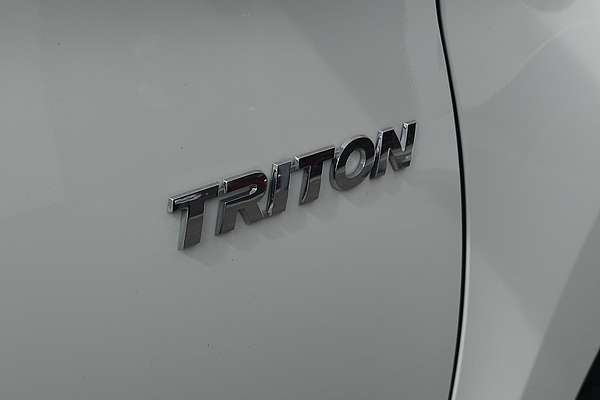 2023 Mitsubishi Triton GLX MR 4X4