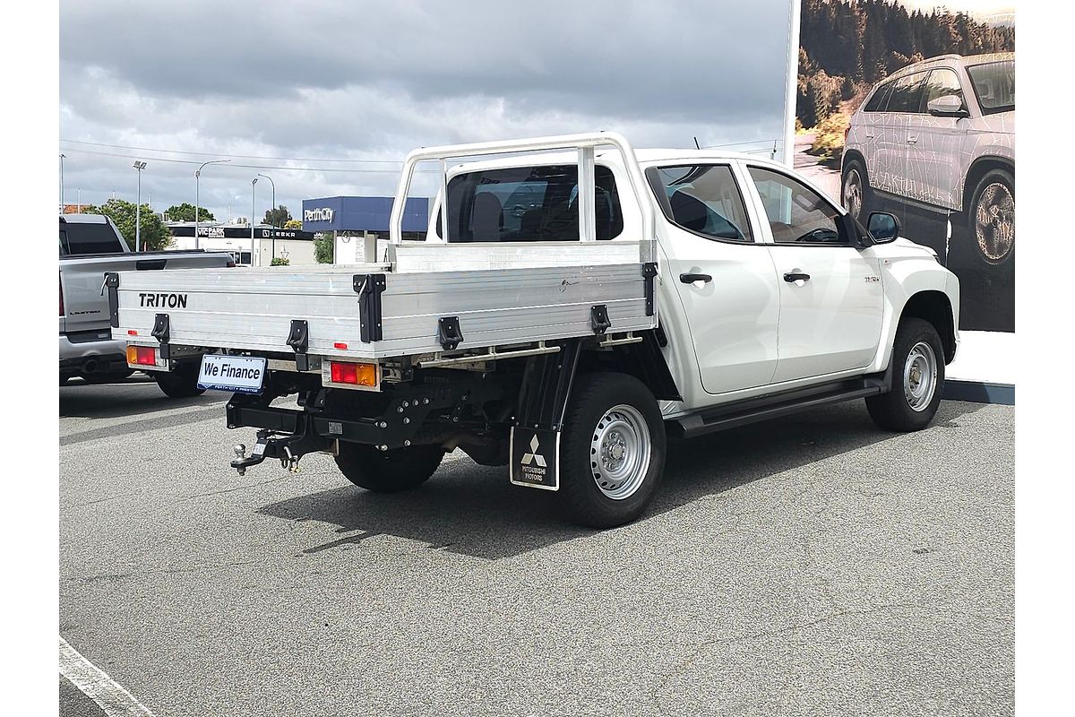 2023 Mitsubishi Triton GLX MR 4X4