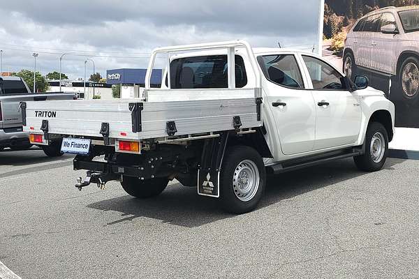 2023 Mitsubishi Triton GLX MR 4X4