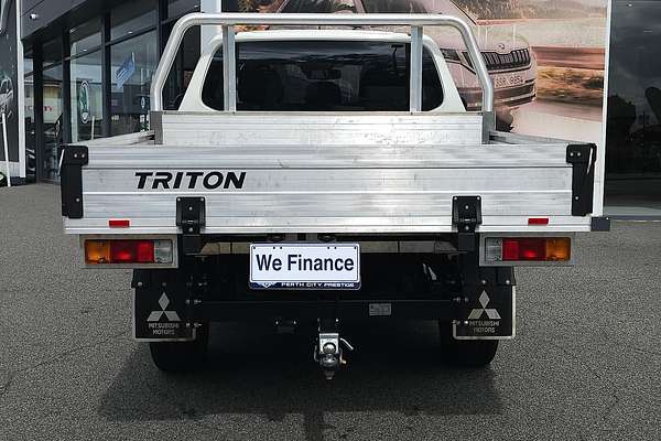 2023 Mitsubishi Triton GLX MR 4X4